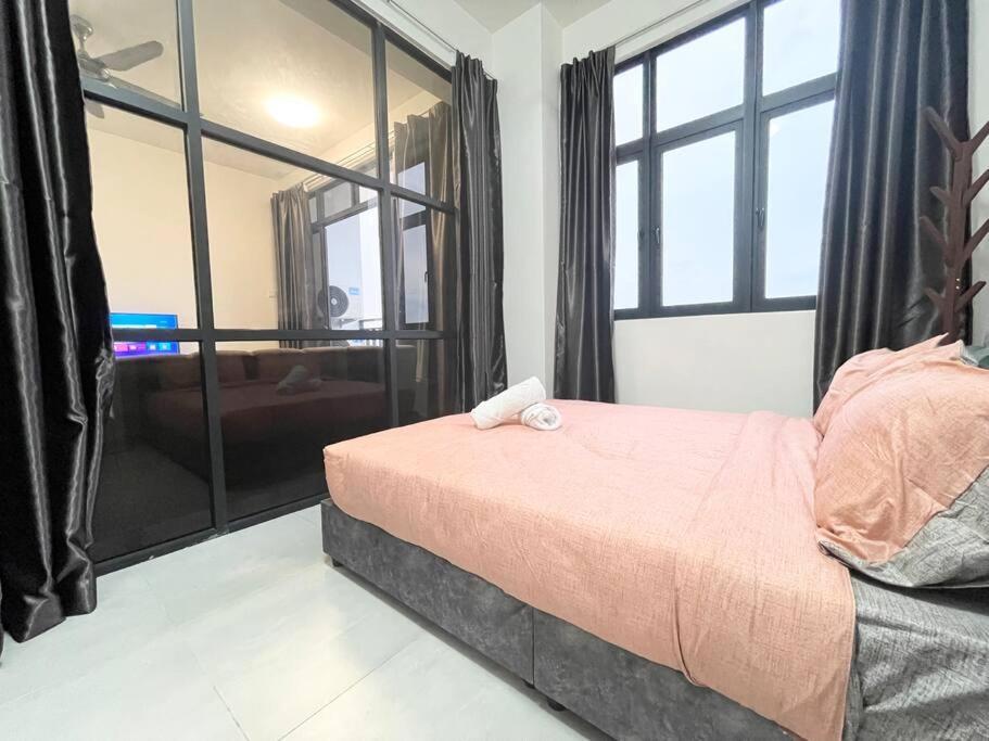 Apartamento Quartz Near To Jonker Walk With Infinity Pool Cozy 3B2B Malacca Exterior foto